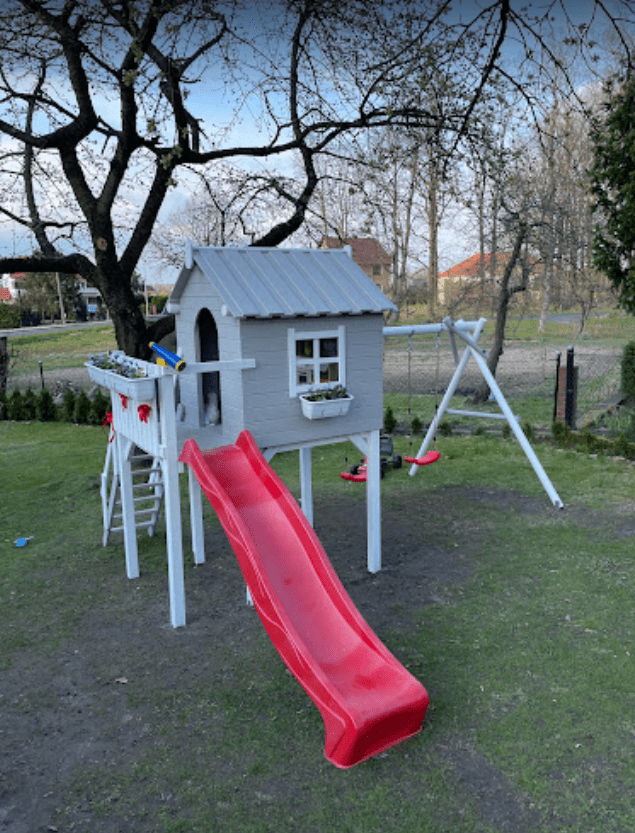 domki dla dzieci drewniane-min
