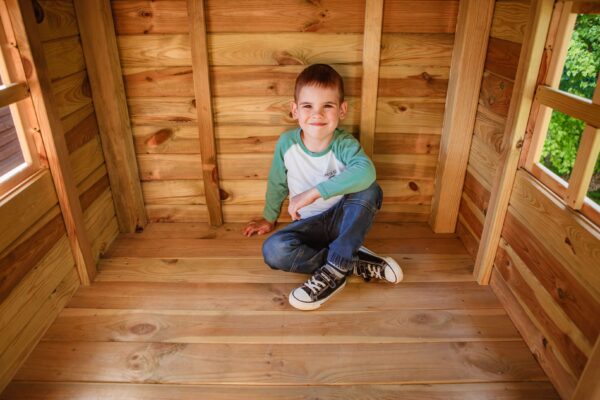 drewniany domek dla dzieci 1 scaled