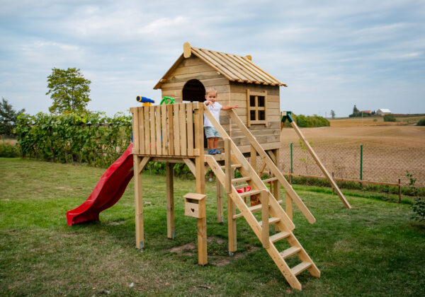 drevený domček pre deti 3 v mierke